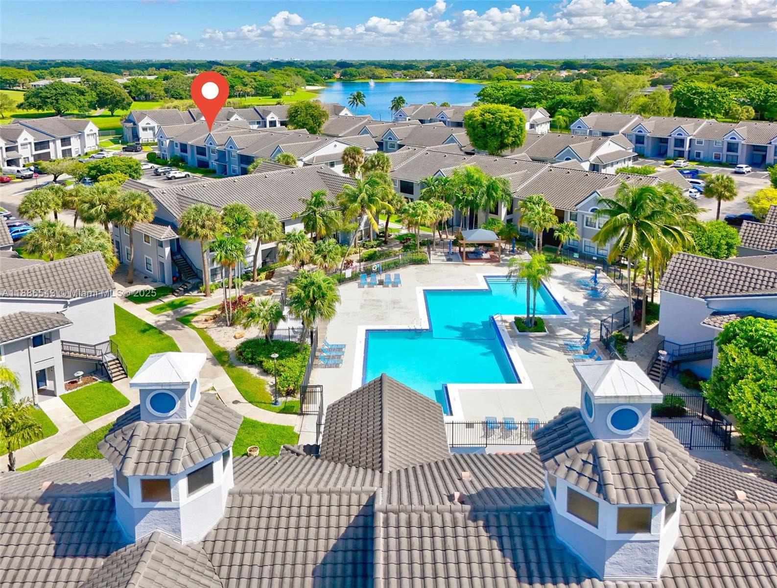 CORAL CLUB GARDEN VILLAS - Residential