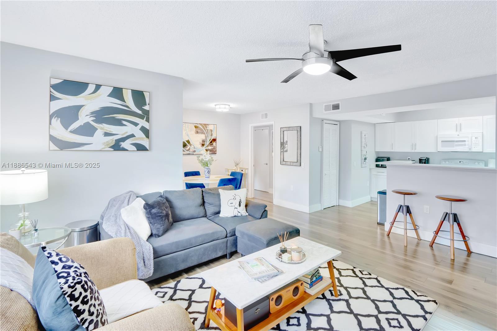 CORAL CLUB GARDEN VILLAS - Residential