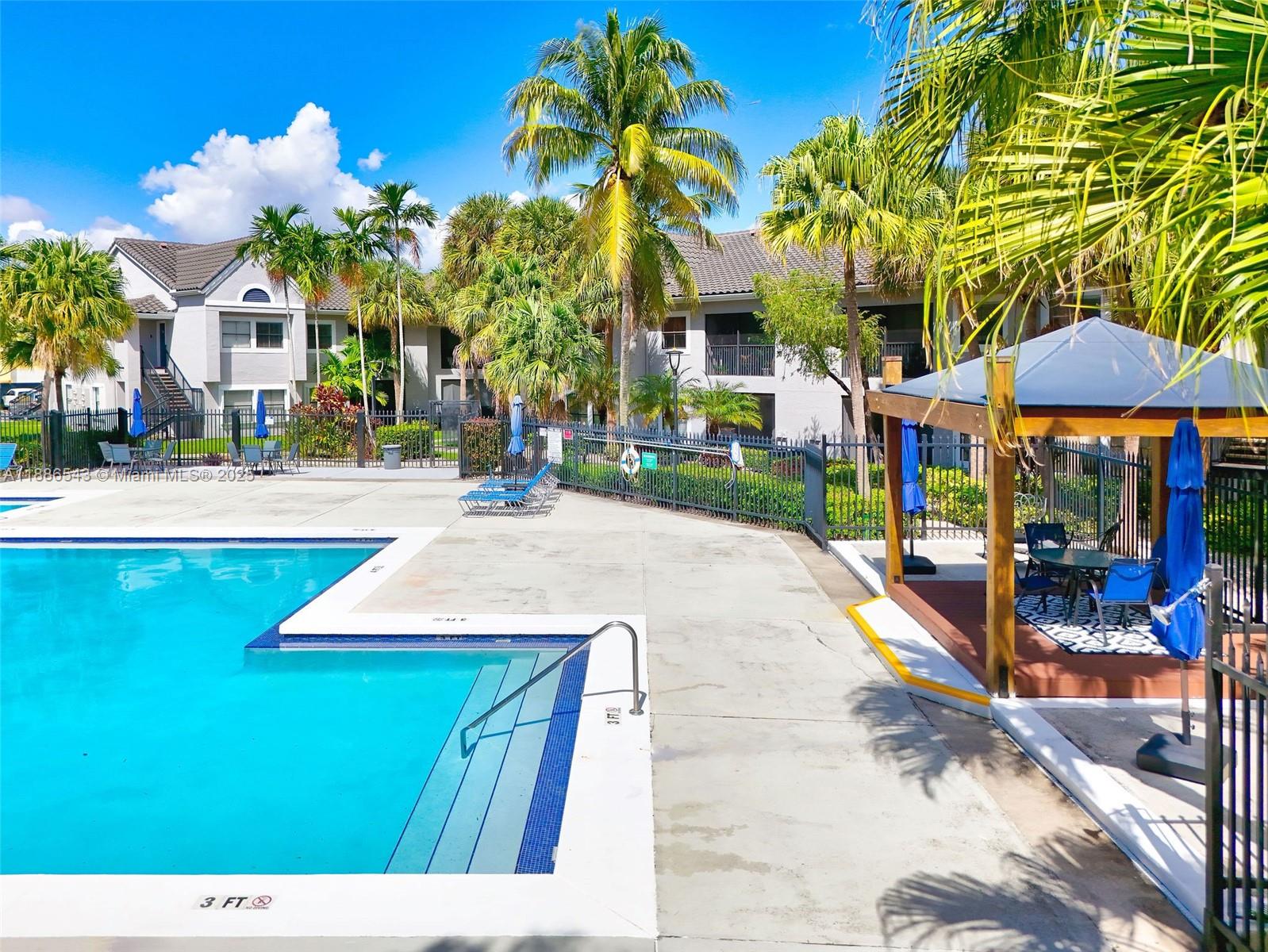 CORAL CLUB GARDEN VILLAS - Residential