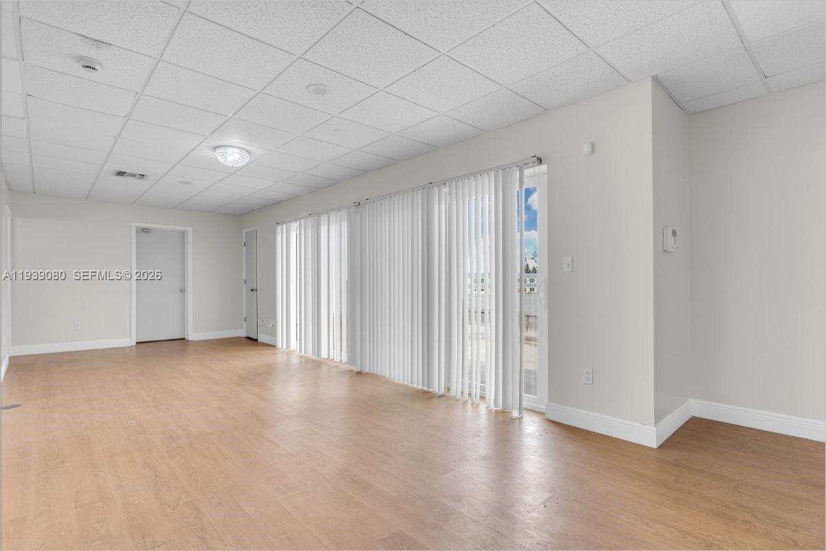 NARANJA LAKES CONDO NO 5 - Residential