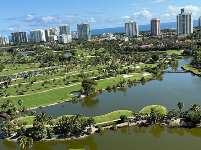 TURNBERRY ON THE GREEN CO - Residential