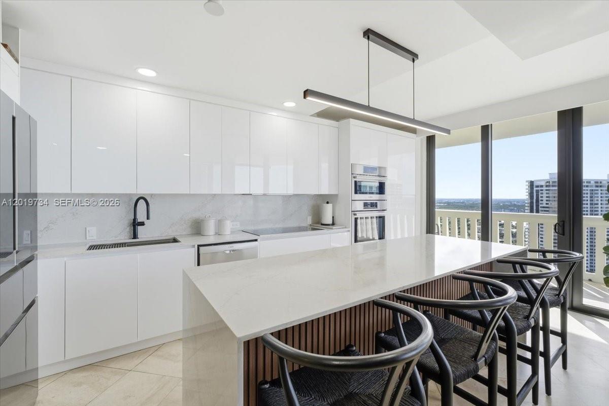 3000 ISL BLVD WILLIAMS IS - Residential