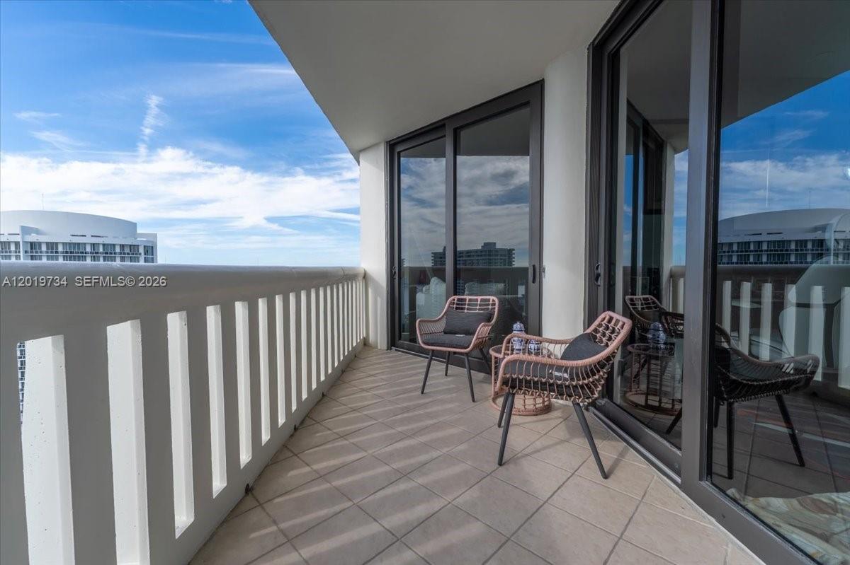 3000 ISL BLVD WILLIAMS IS - Residential