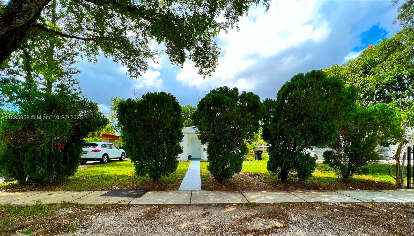 OVERBROOK SHORES NO-2 - Residential Lease
