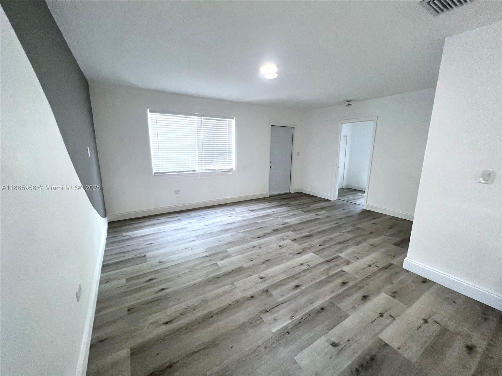 Section 8 approved, nice location, new roof. Recently renovated, new AC. Actual area is 1,082 sf,
