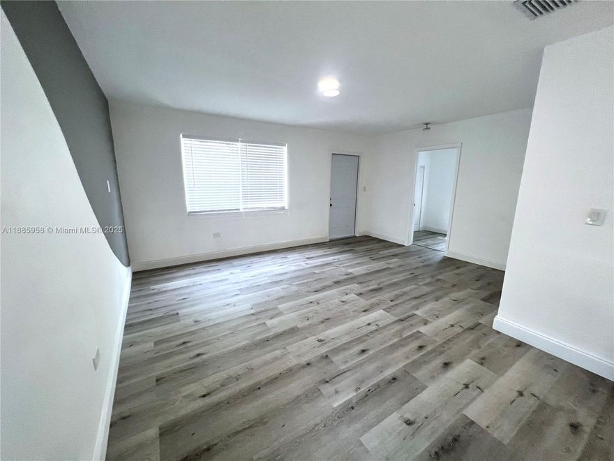 Section 8 approved, nice location, new roof. Recently renovated, new AC. Actual area is 1,082 sf,