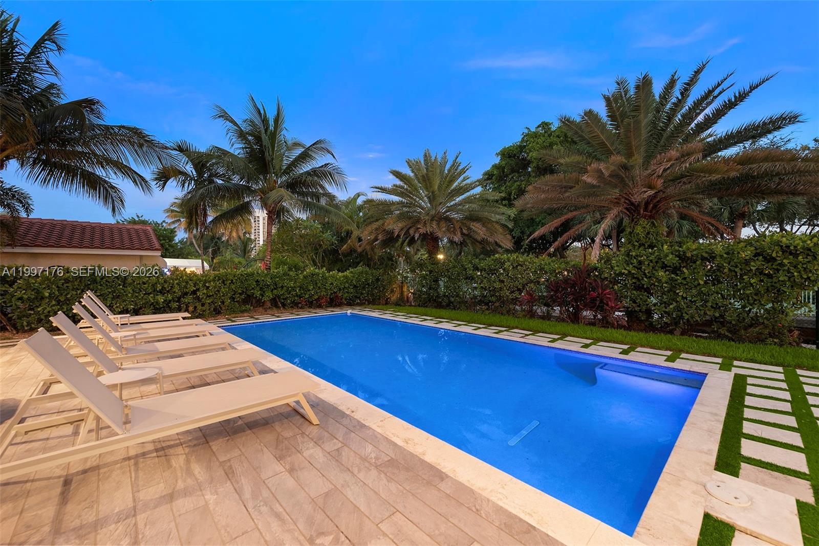 GOLDEN ISLES ESTATES - Residential