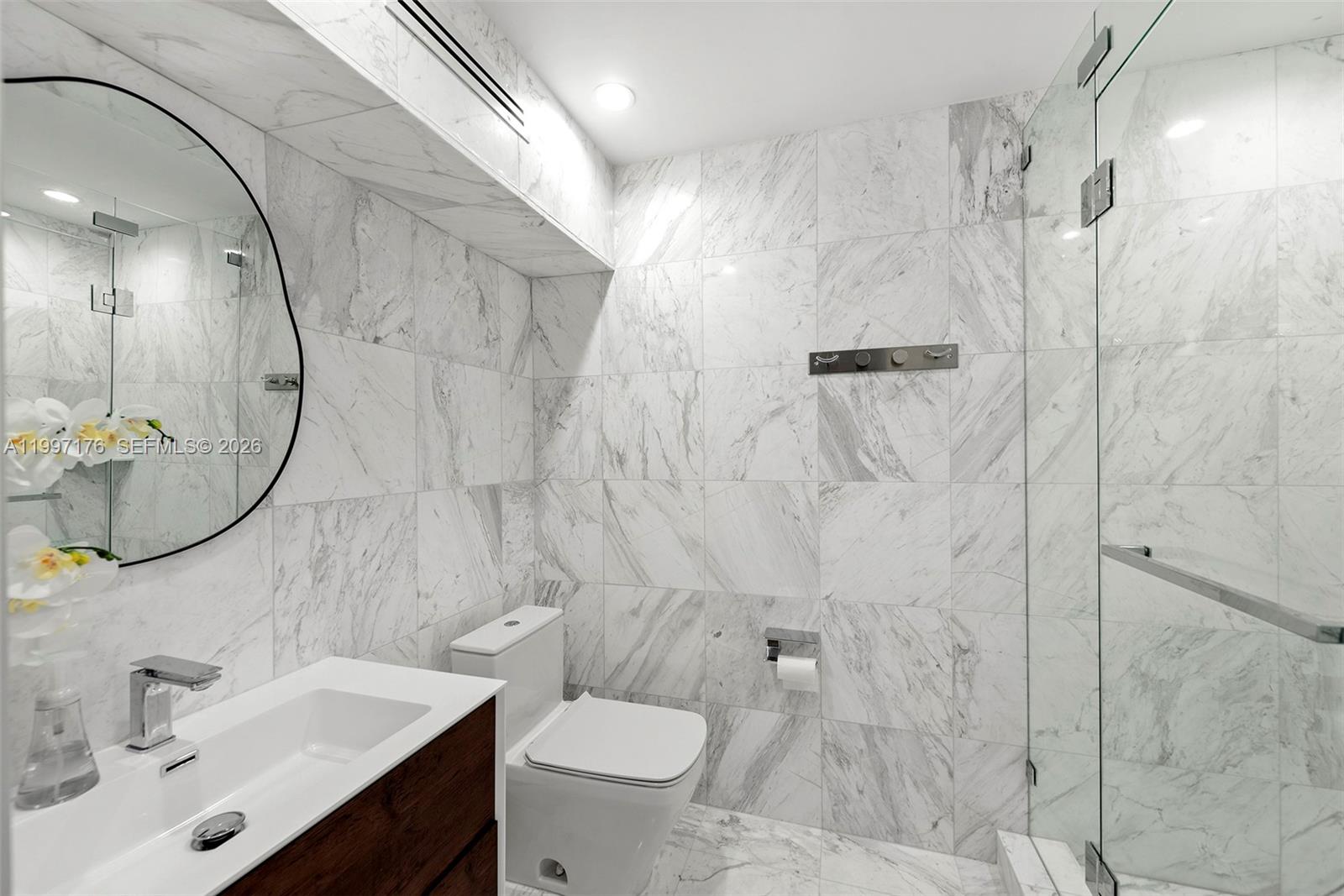 GOLDEN ISLES ESTATES - Residential