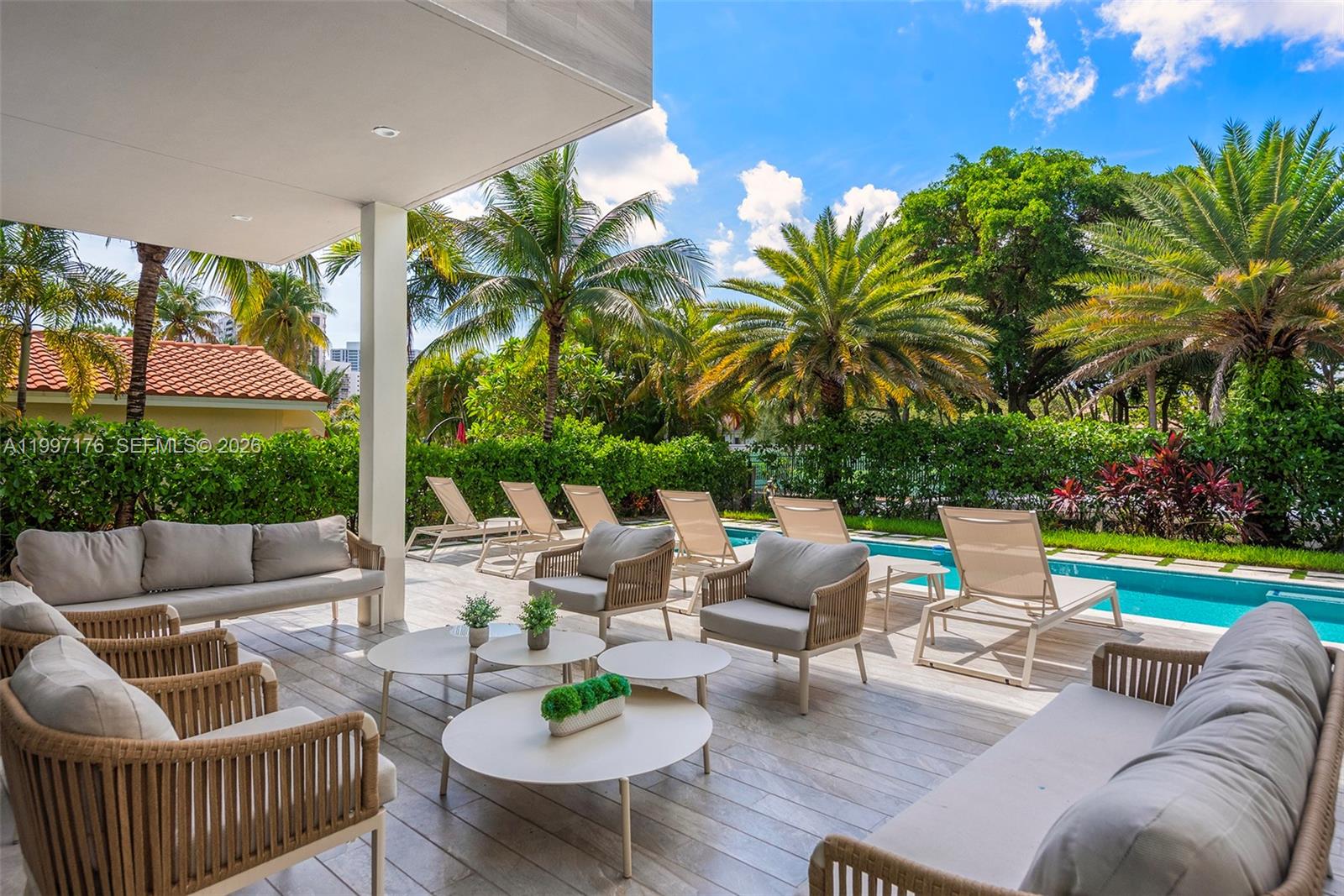 GOLDEN ISLES ESTATES - Residential