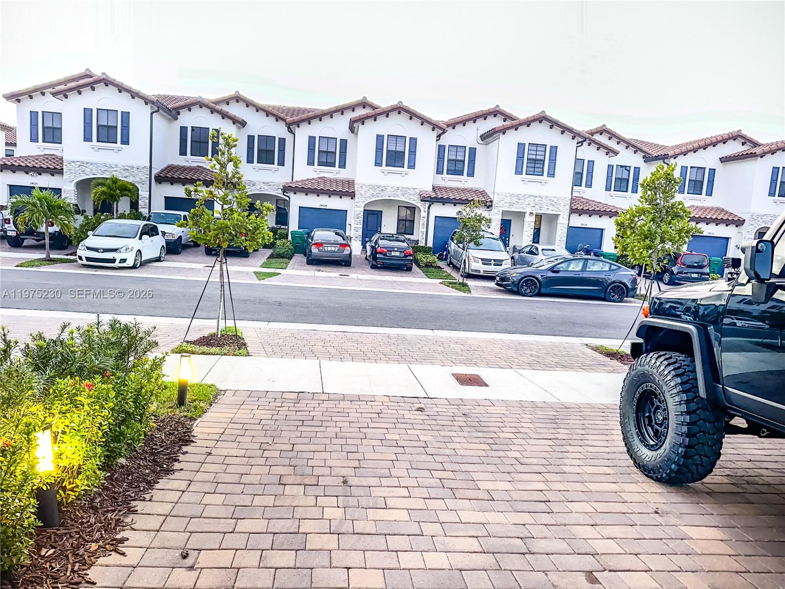 SILVER PALM RESIDENTIAL H - Residential