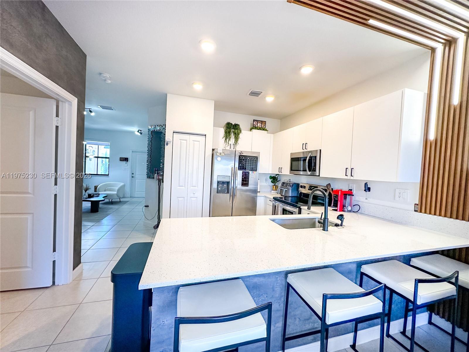 SILVER PALM RESIDENTIAL H - Residential