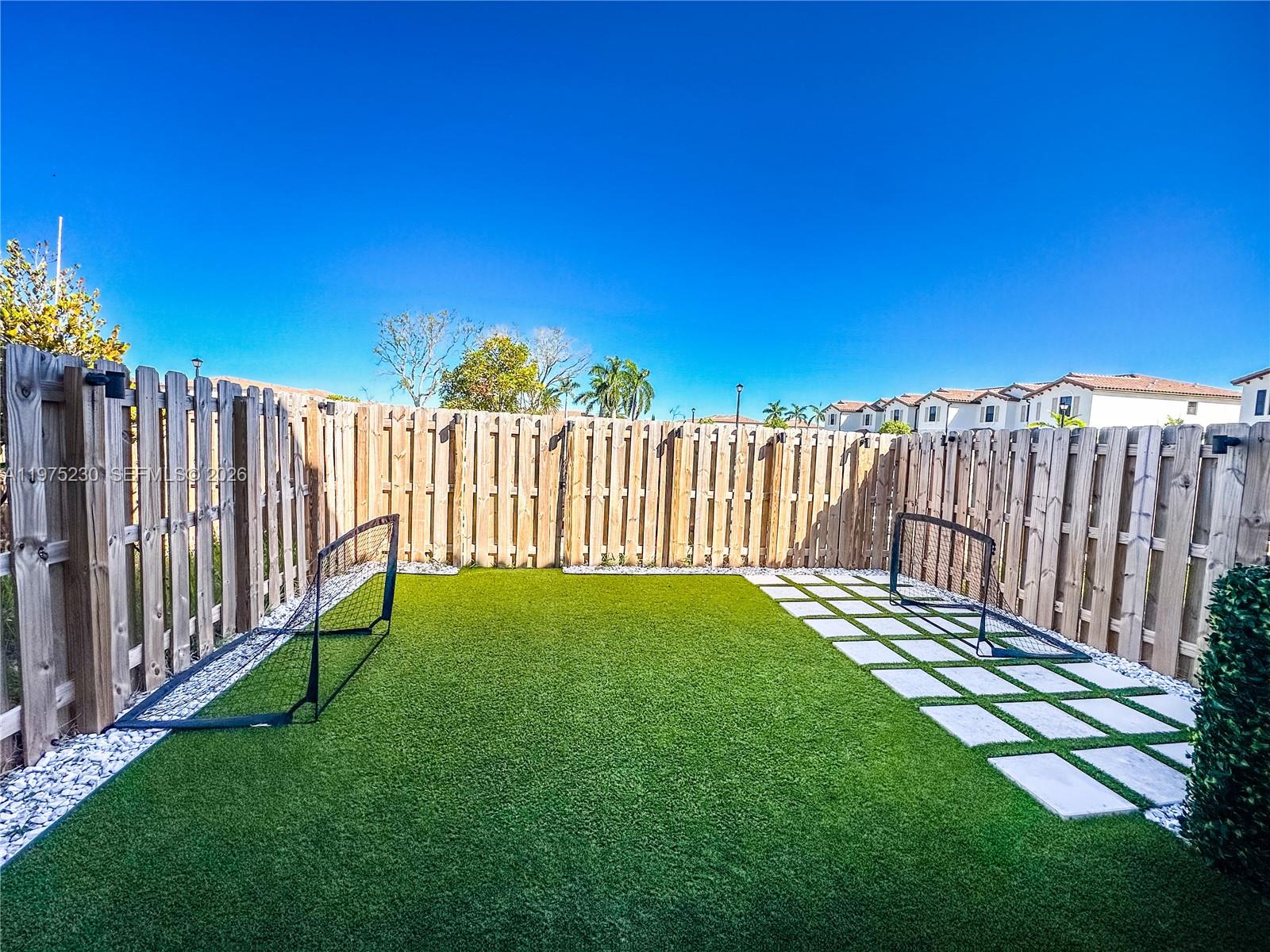 SILVER PALM RESIDENTIAL H - Residential