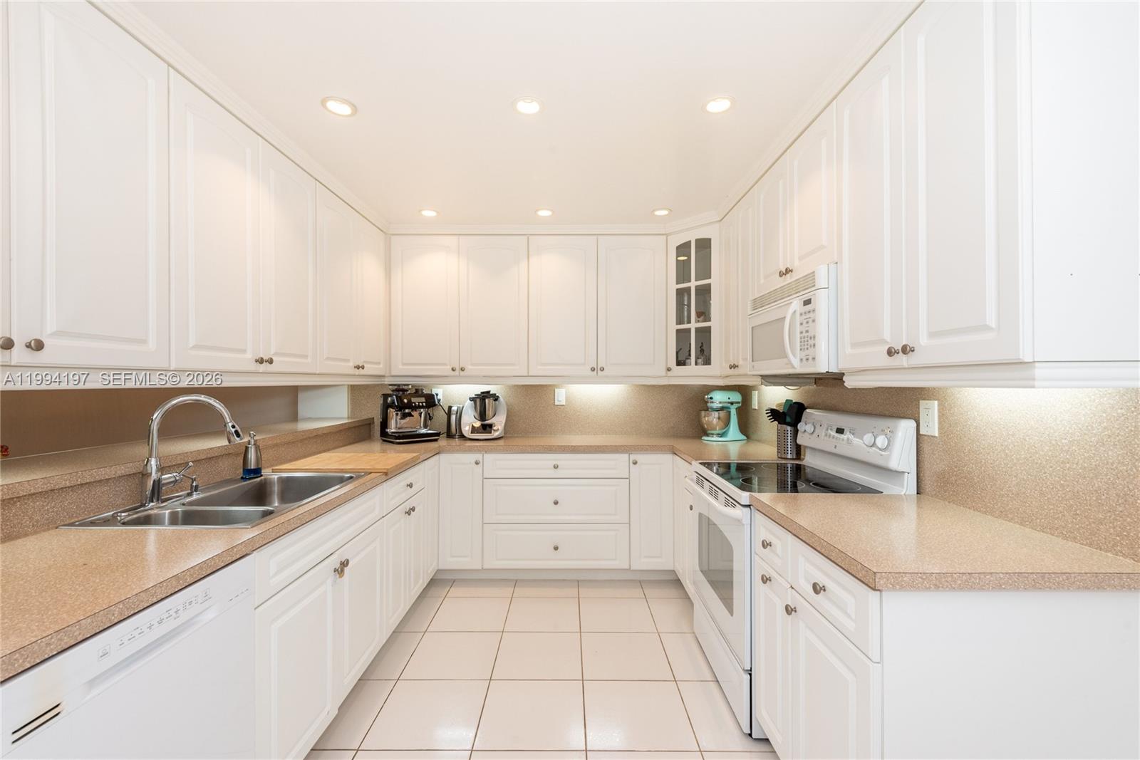 251 Crandon Blvd 141