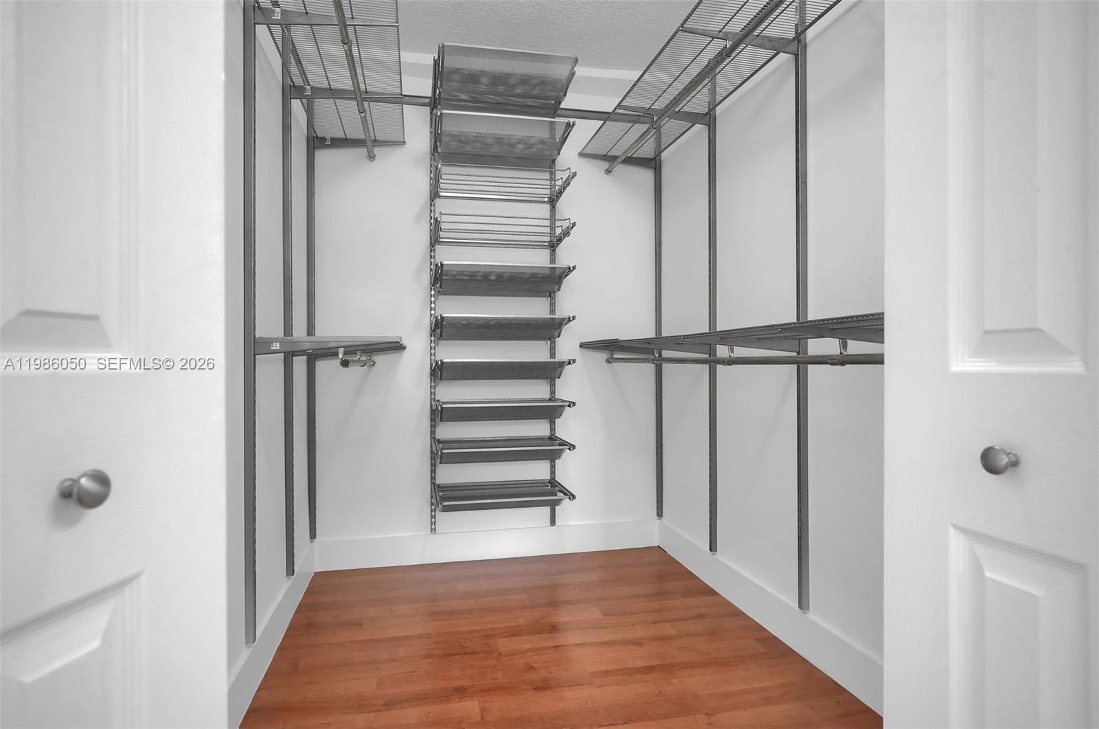 AMARETTO - Residential Lease