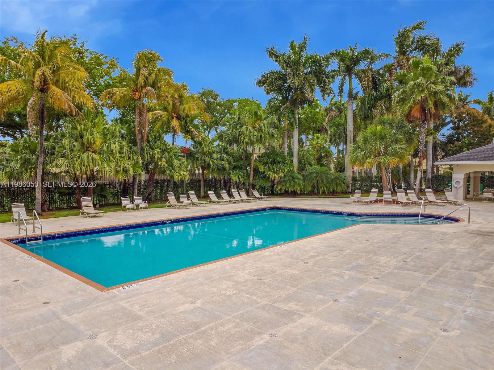 AMARETTO - Residential Lease