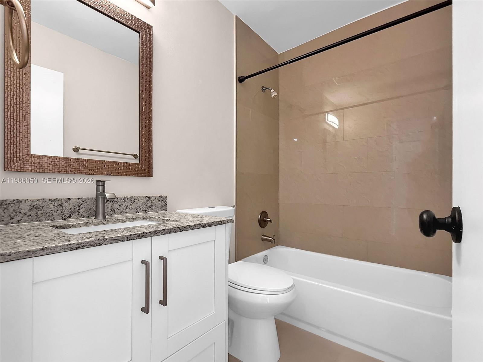 AMARETTO - Residential Lease