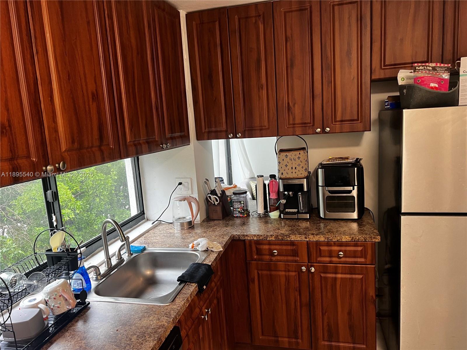 16909 N Bay Rd 421