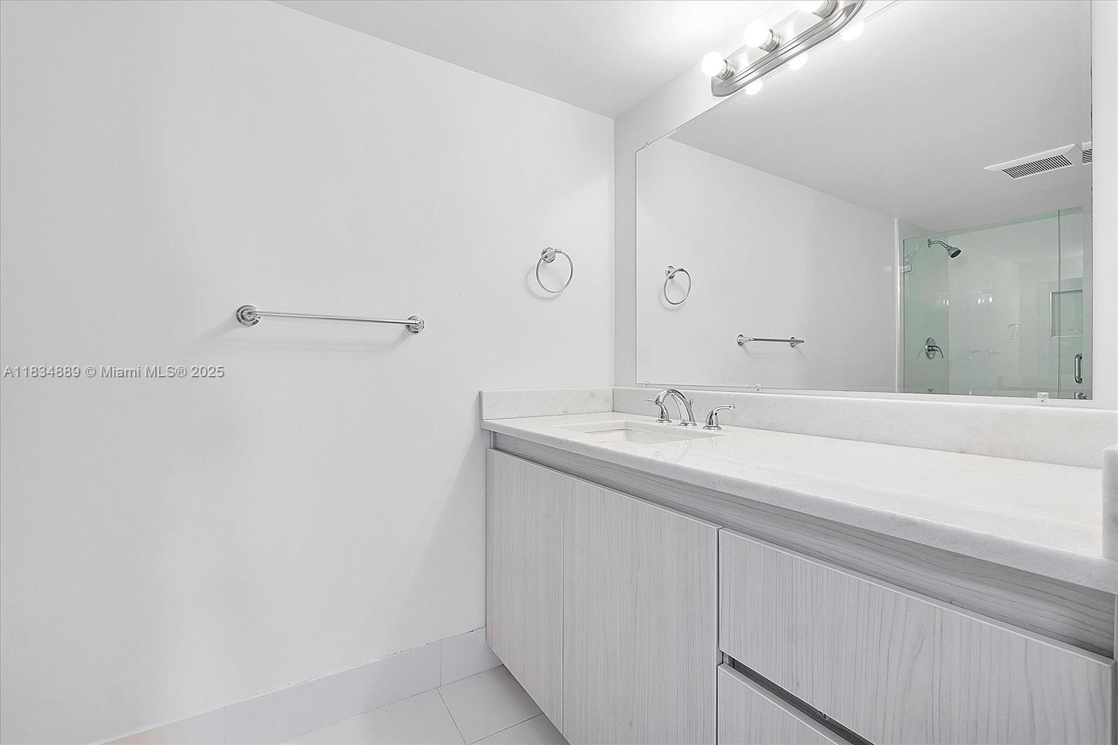 SOUTHPOINT CONDO - Residential