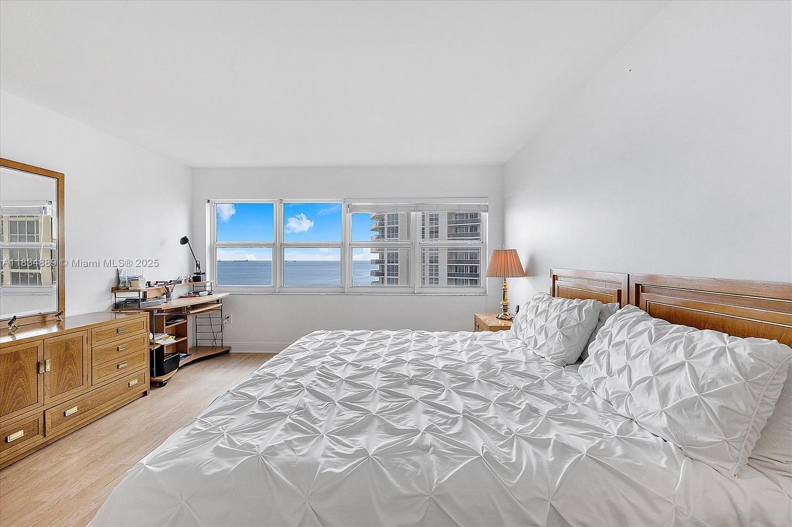 SOUTHPOINT CONDO - Residential