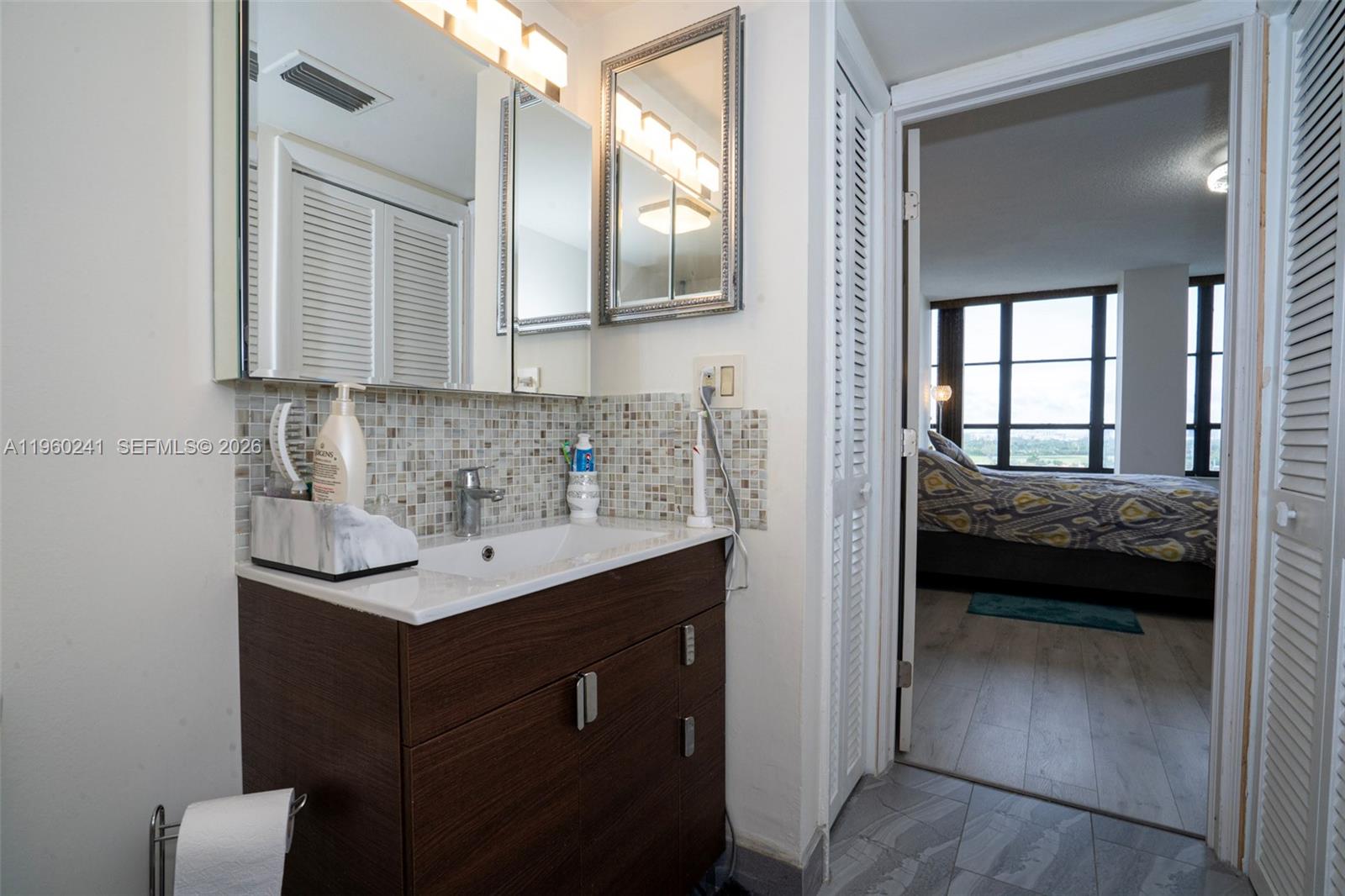 OLYMPUS CONDO PHASE - Residential