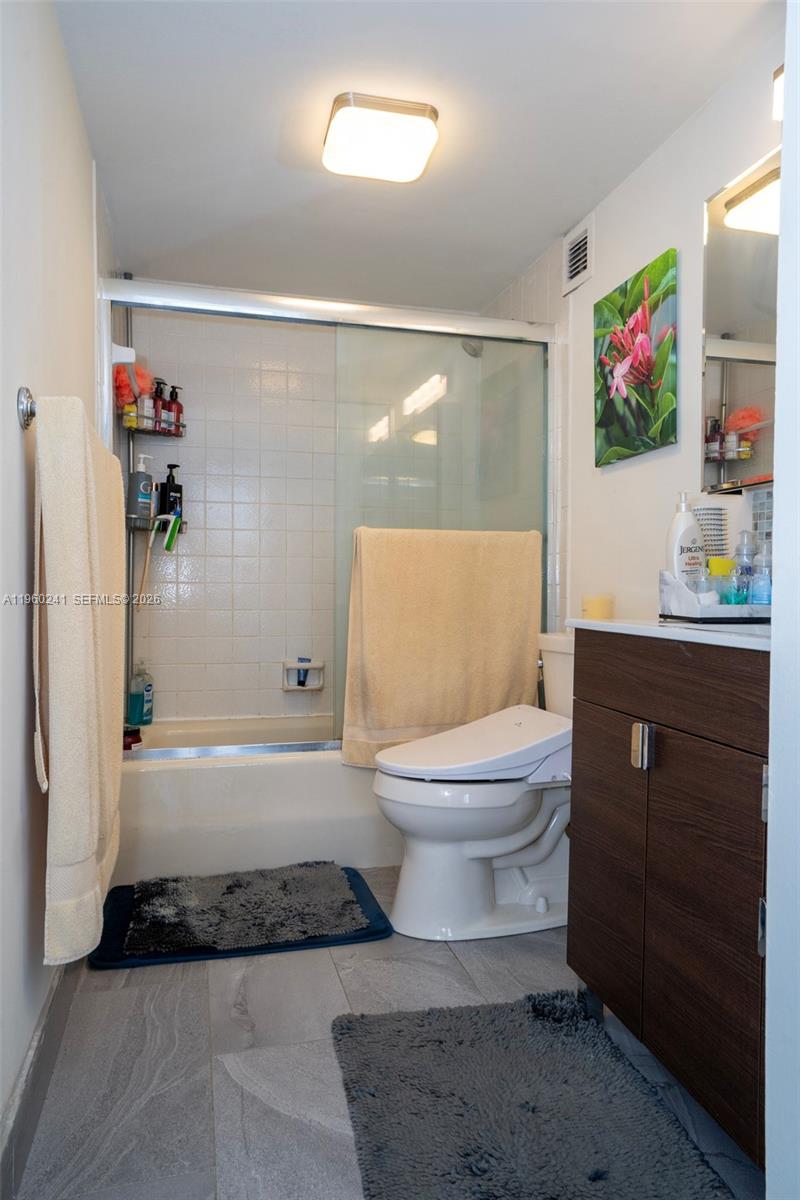 OLYMPUS CONDO PHASE - Residential