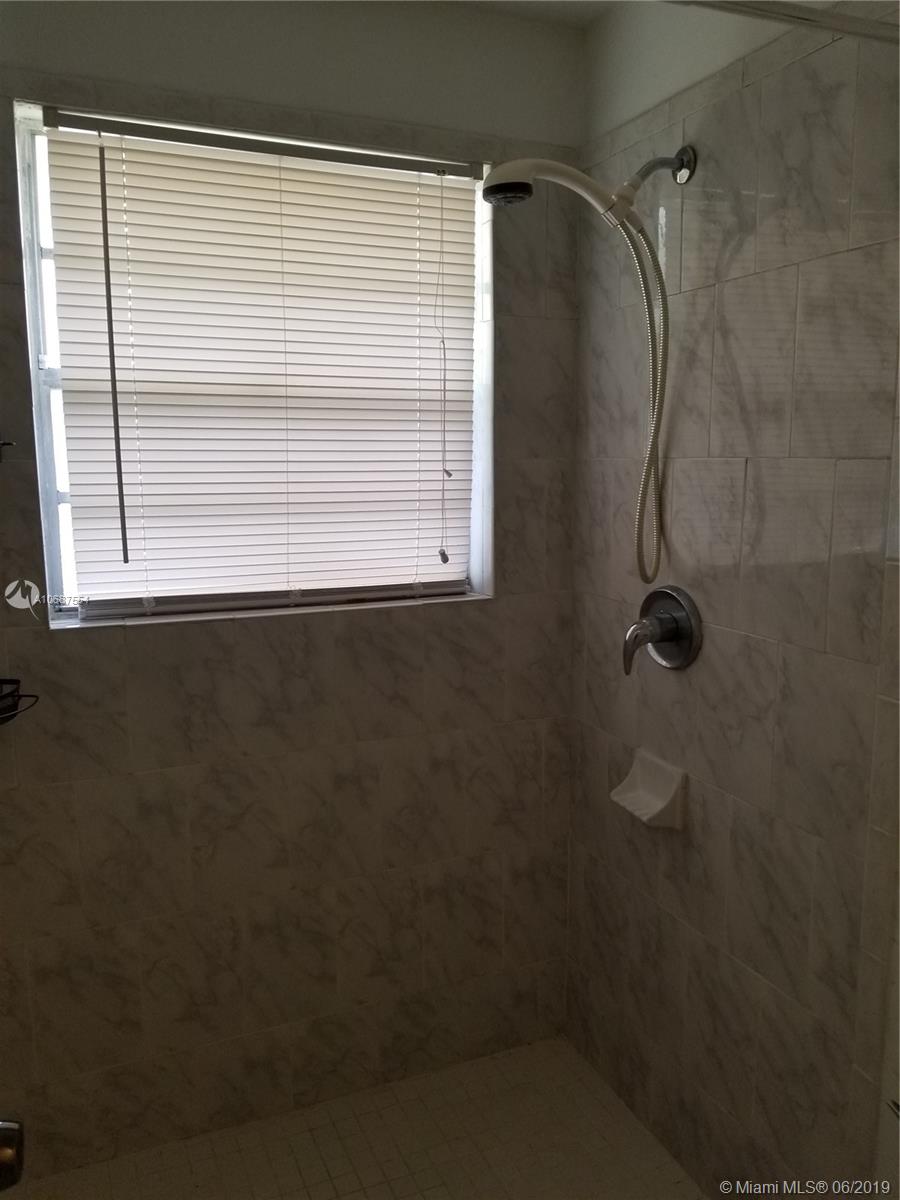 HOLLYWOOD BEACH GARDENS 1 - Residential Lease