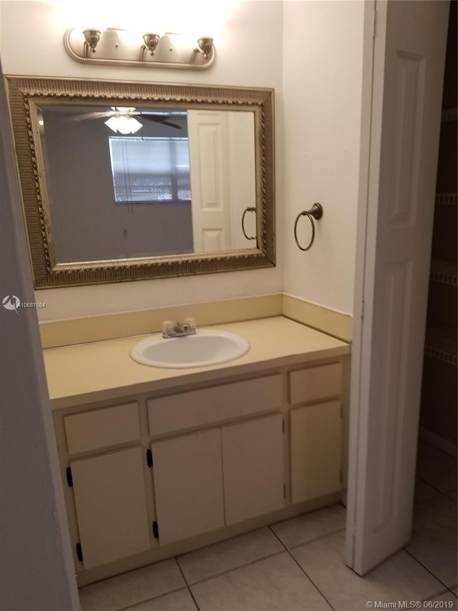 HOLLYWOOD BEACH GARDENS 1 - Residential Lease