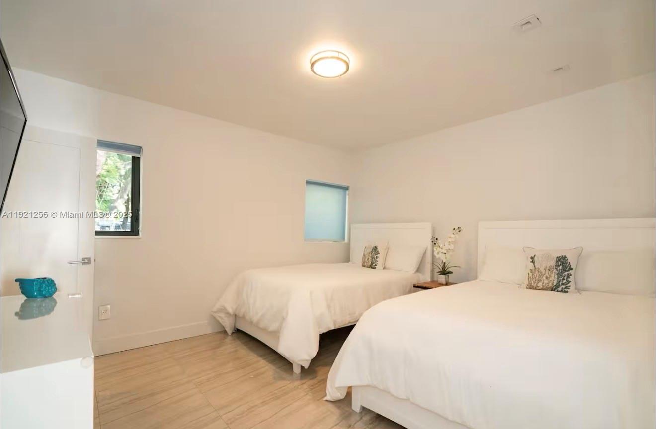 BRICKELL FLAGLER - Residential Lease