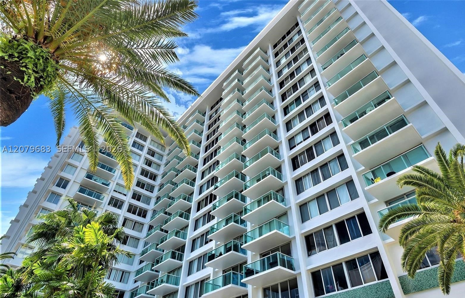 1000 West Ave