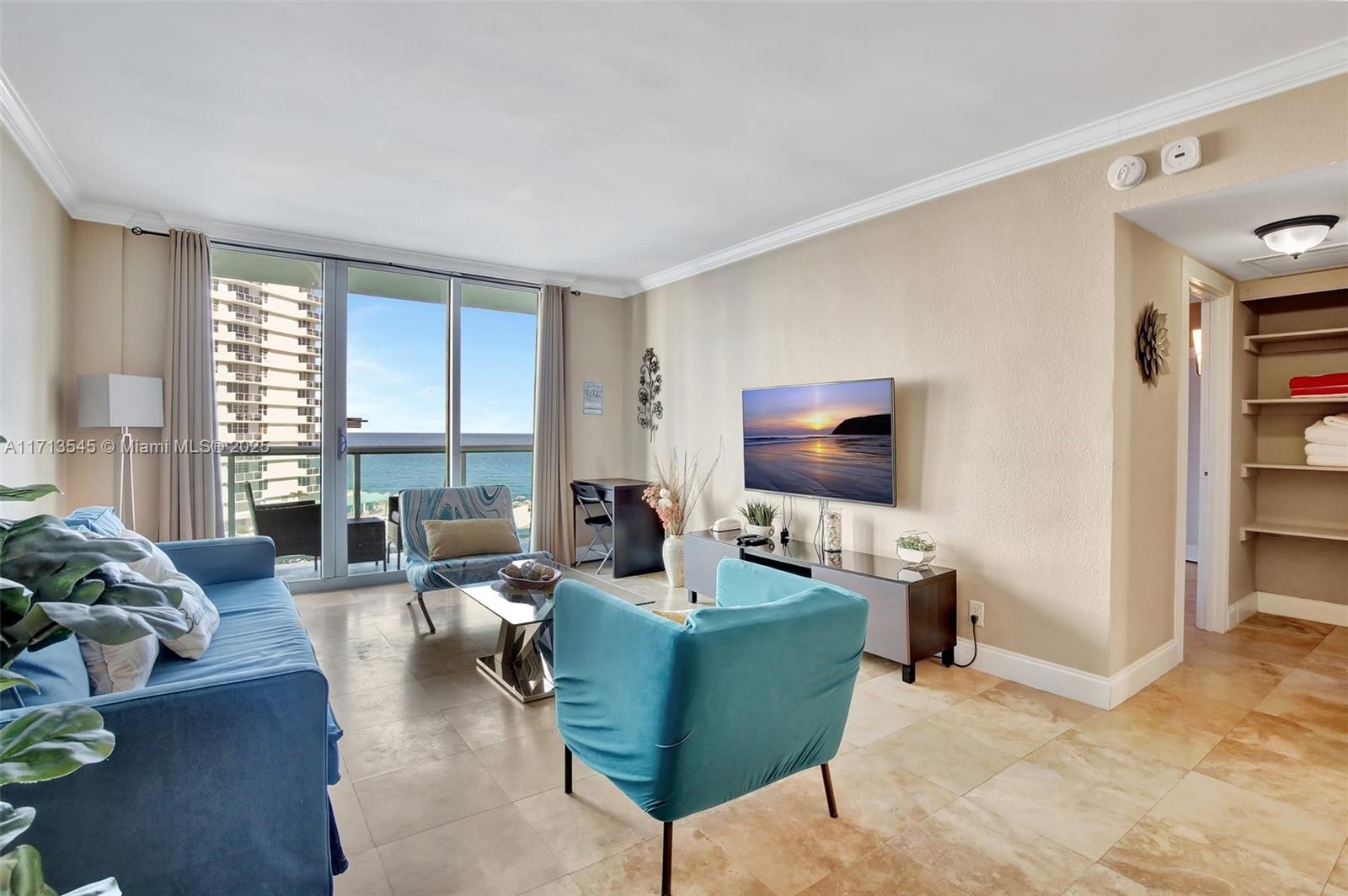TIDES ON HOLLYWOOD BEACH - Residential