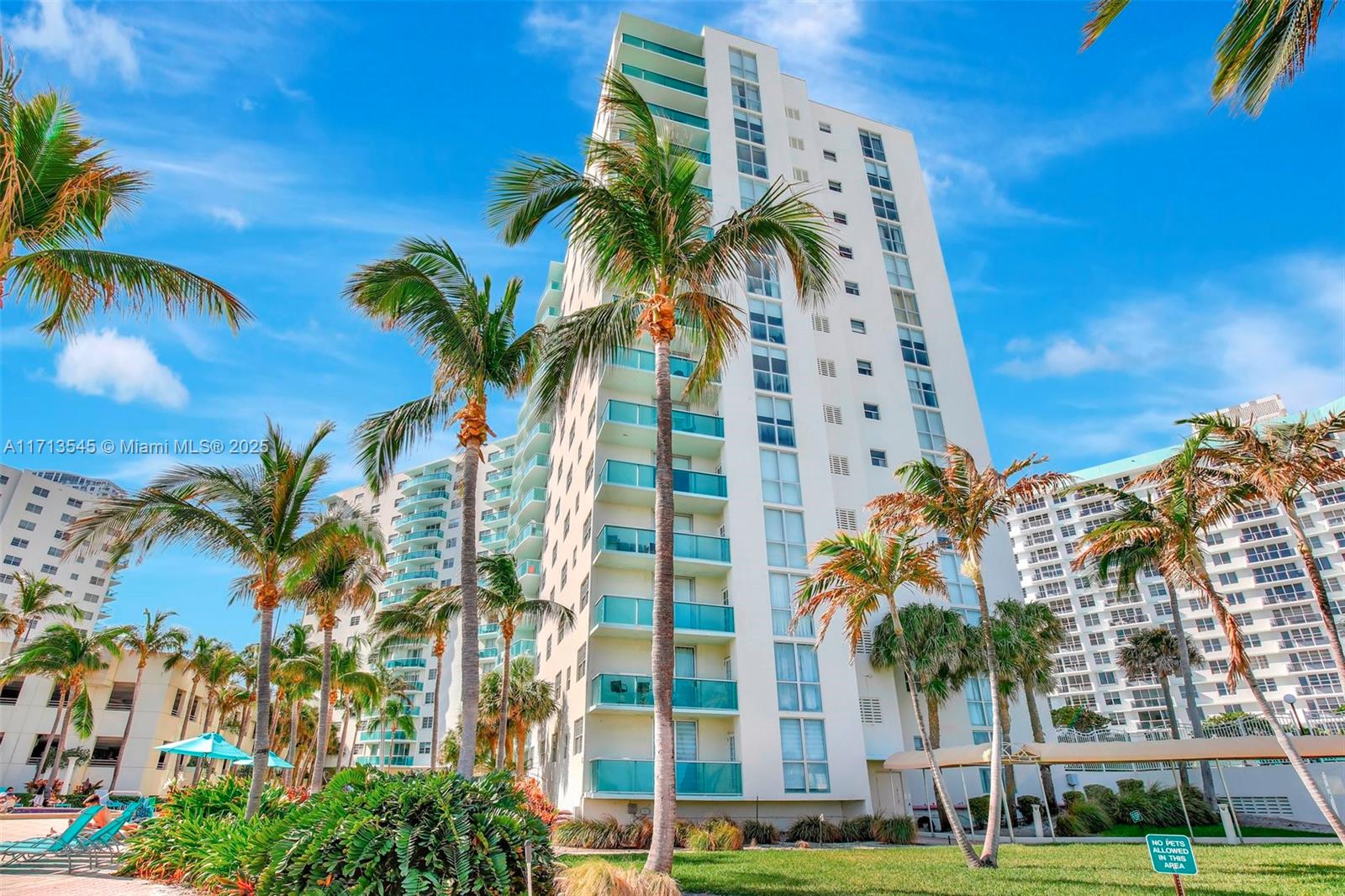 TIDES ON HOLLYWOOD BEACH - Residential