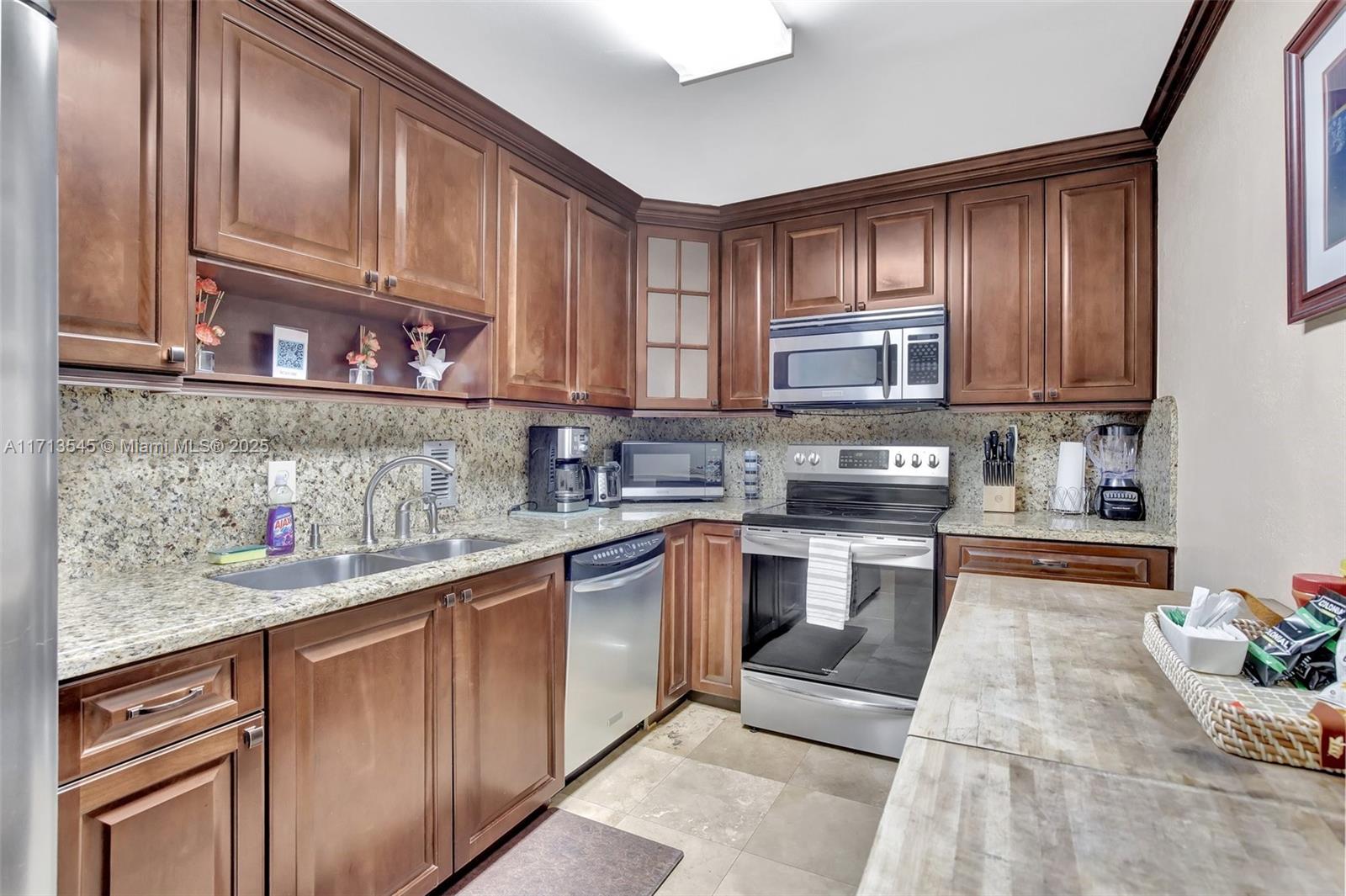TIDES ON HOLLYWOOD BEACH - Residential