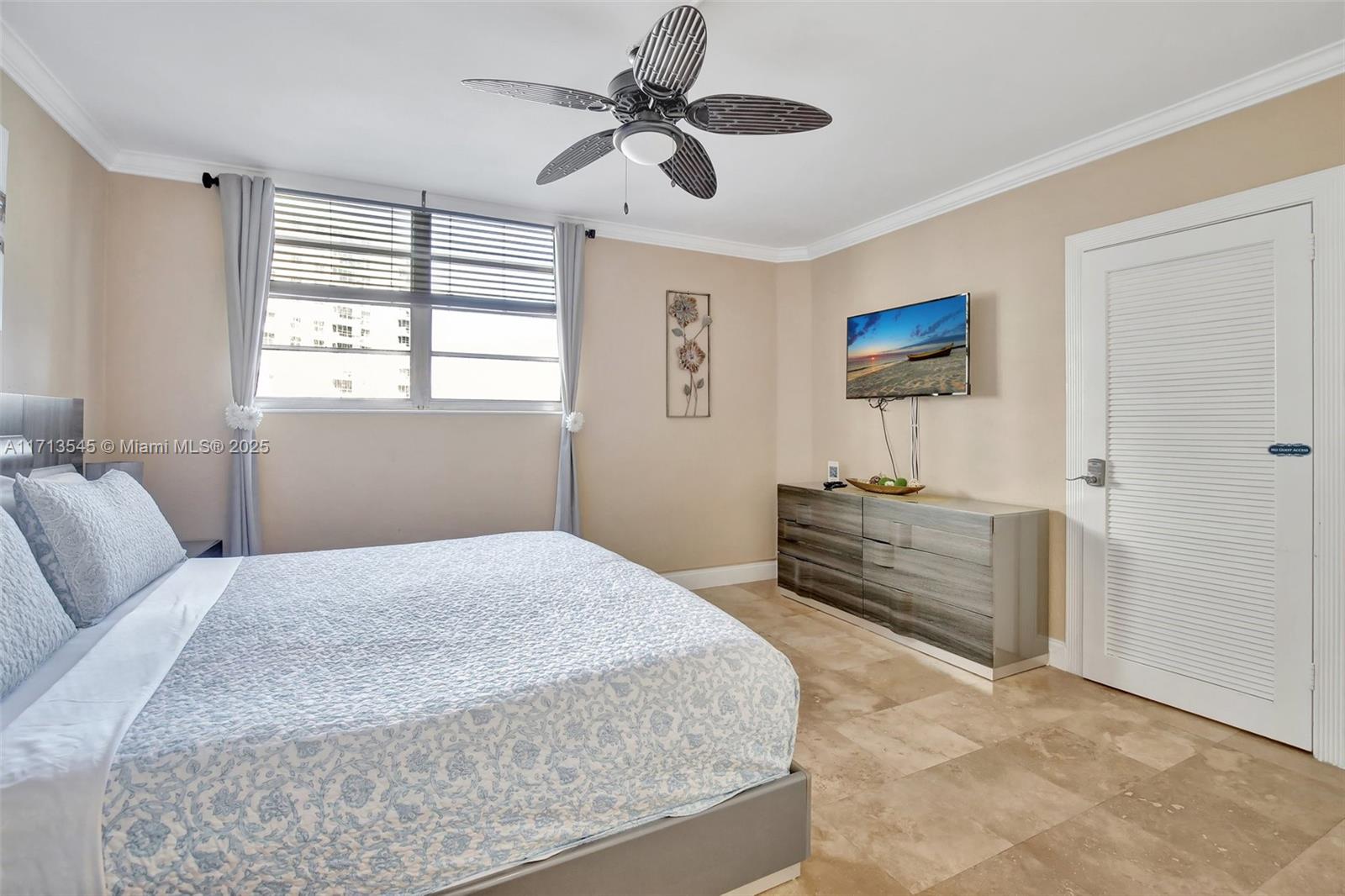 TIDES ON HOLLYWOOD BEACH - Residential