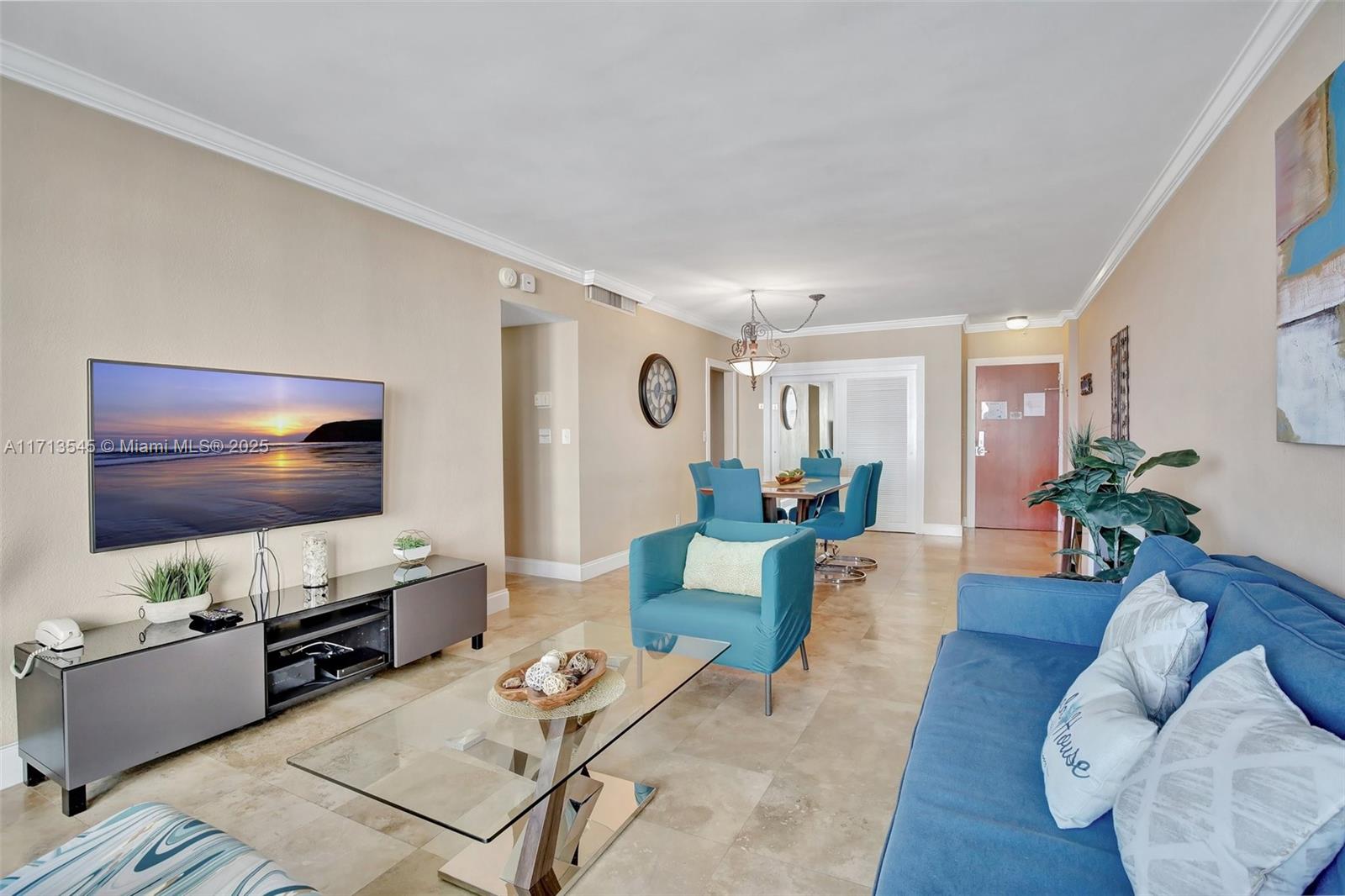 TIDES ON HOLLYWOOD BEACH - Residential