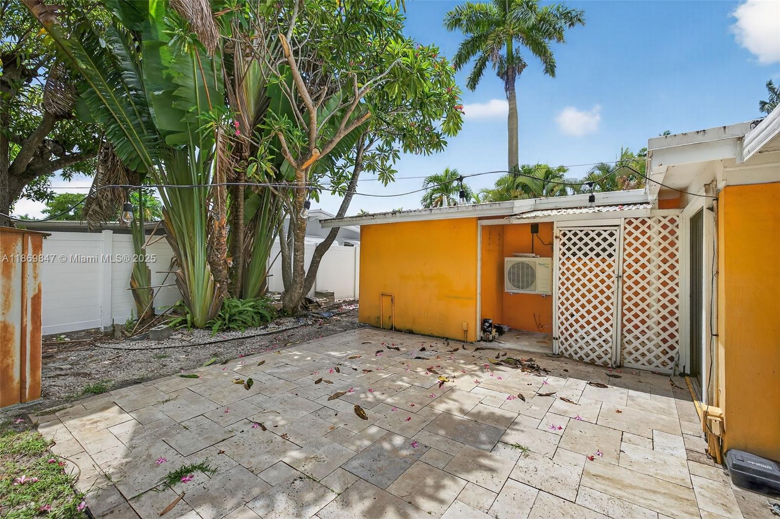 LAUDERDALE ISLES NO 2 - Residential Lease