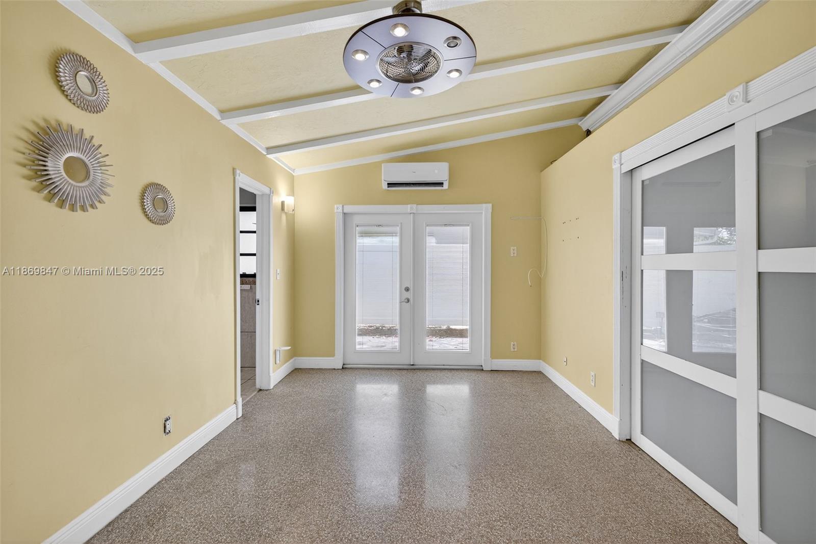 LAUDERDALE ISLES NO 2 - Residential Lease