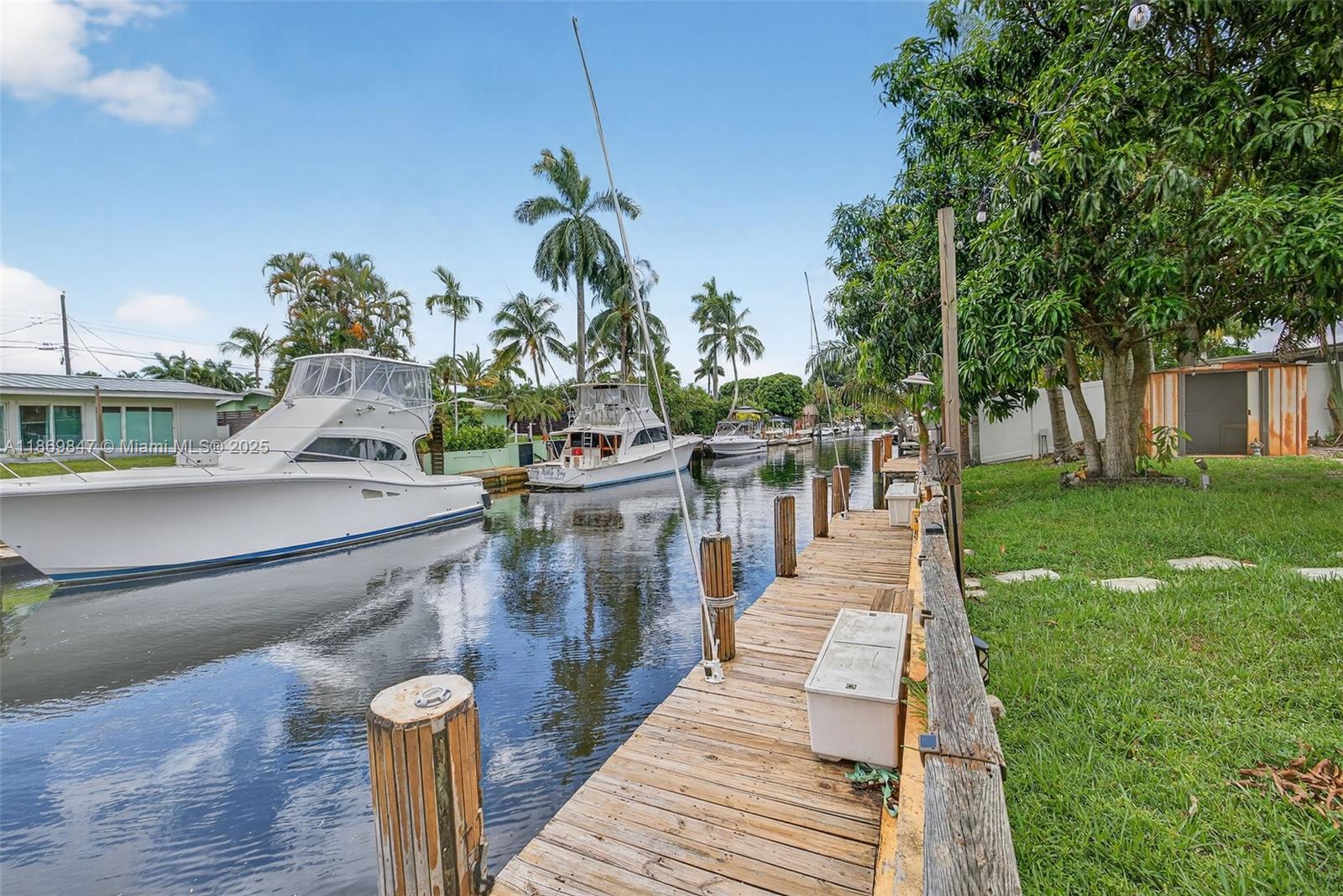 LAUDERDALE ISLES NO 2 - Residential Lease