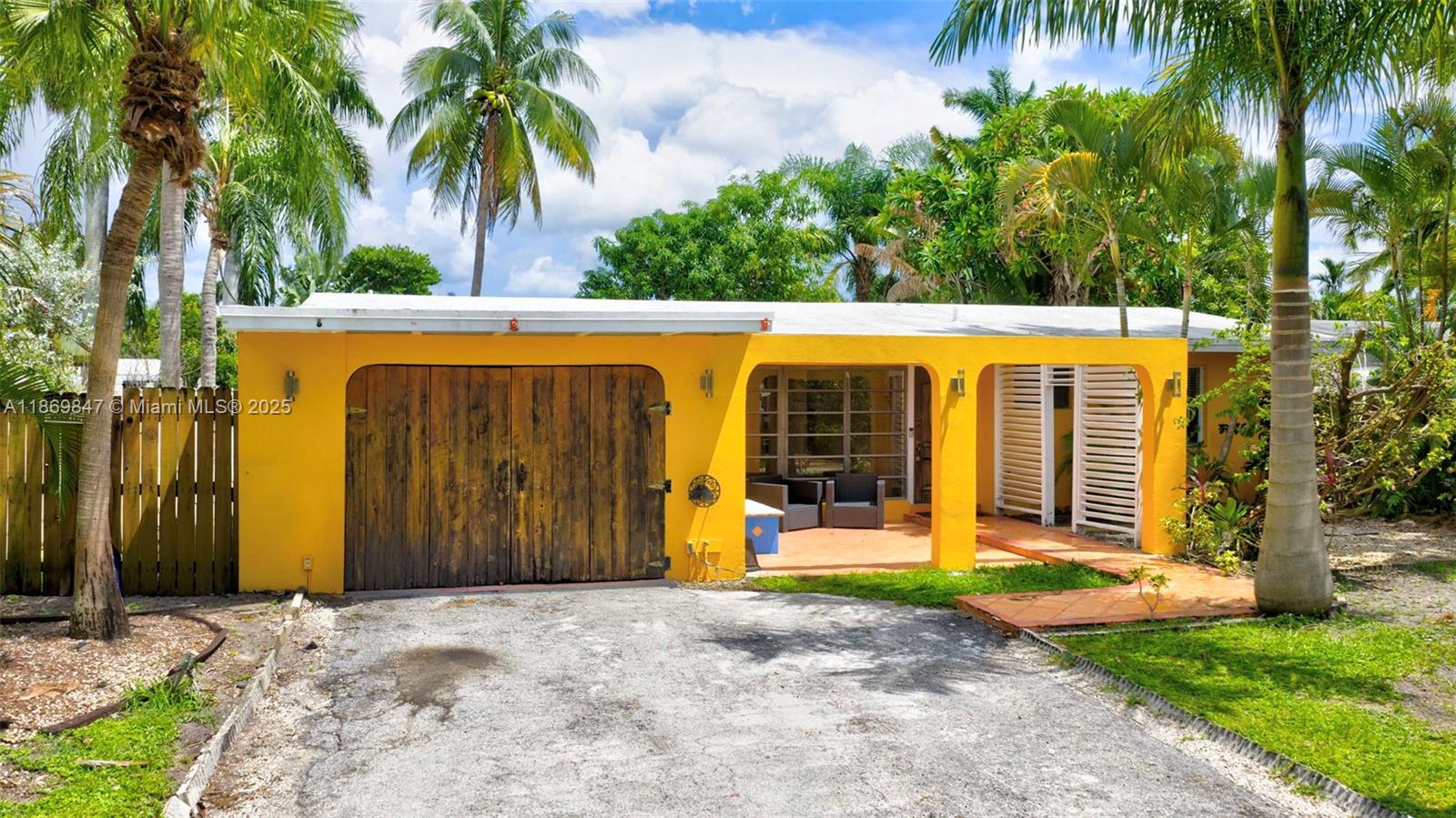 LAUDERDALE ISLES NO 2 - Residential Lease