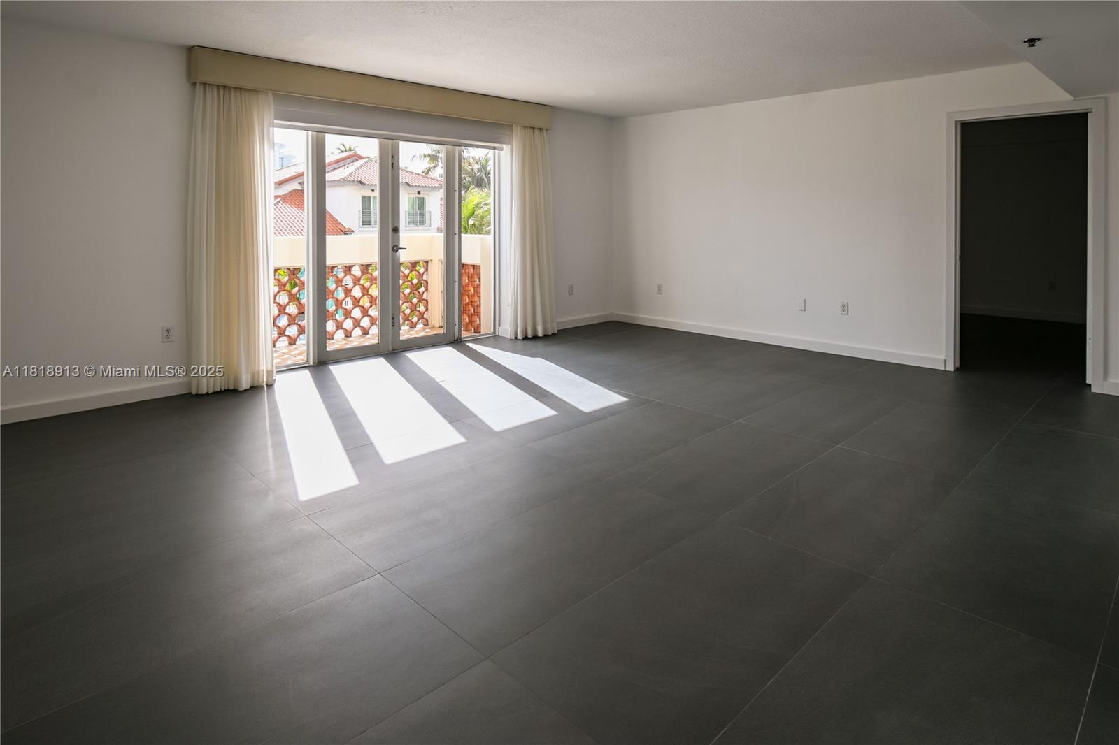 THE AMBASSADORS CONDO - Residential Lease