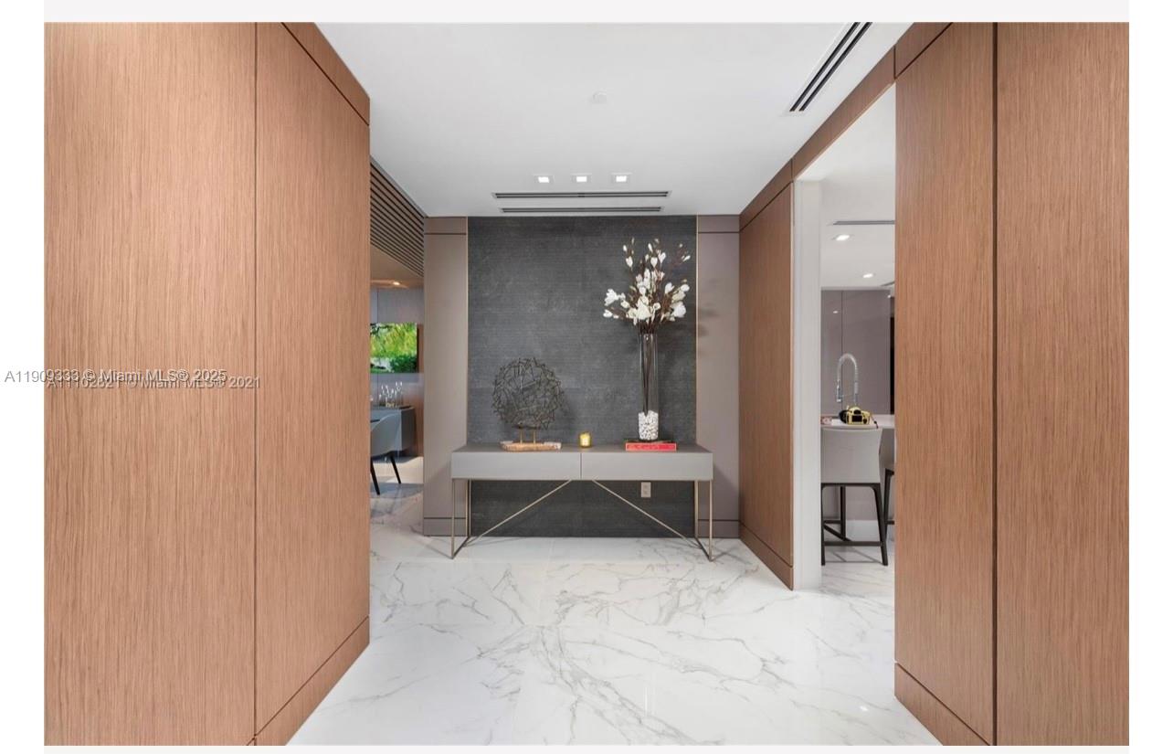 ALTOS DEL MAR NO. 5 - Residential