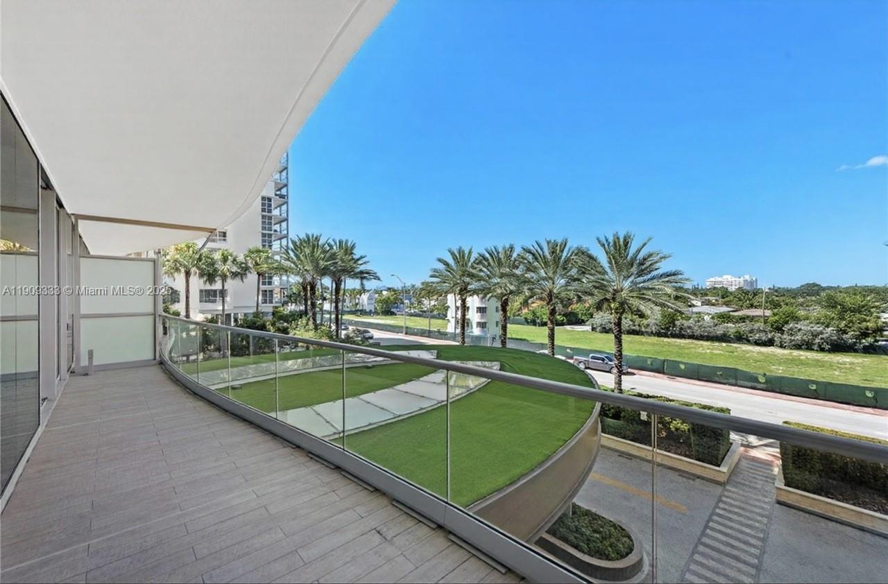 ALTOS DEL MAR NO. 5 - Residential