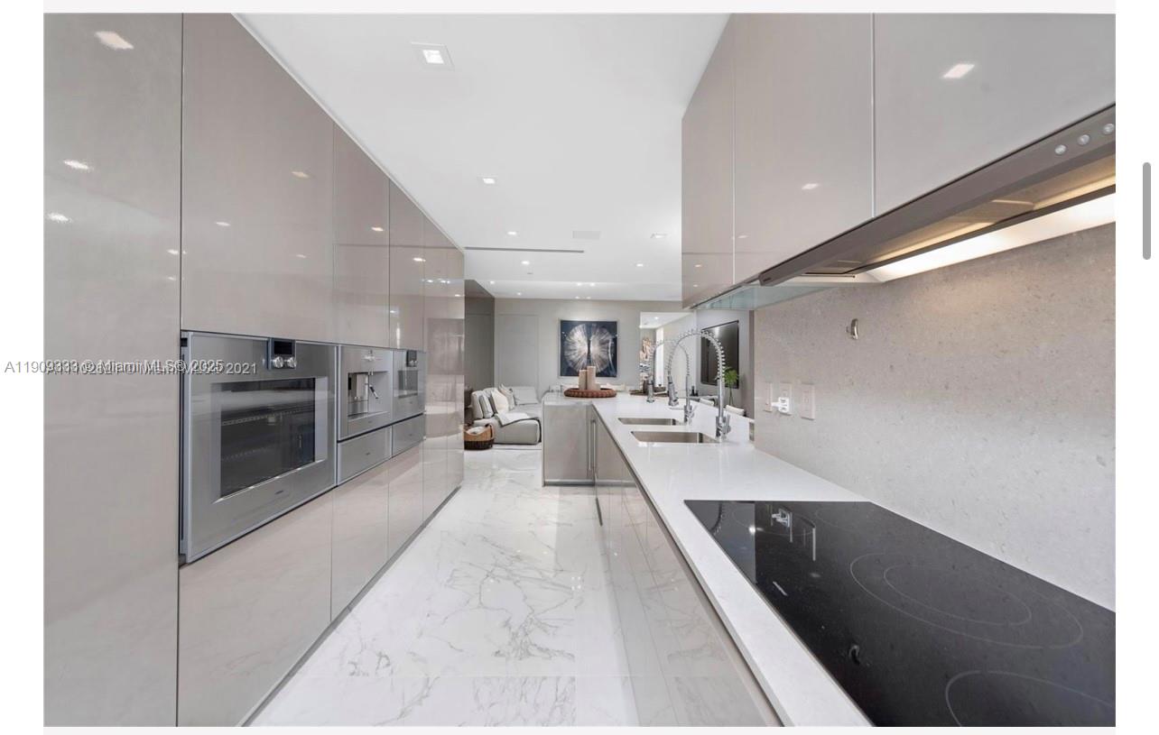 ALTOS DEL MAR NO. 5 - Residential