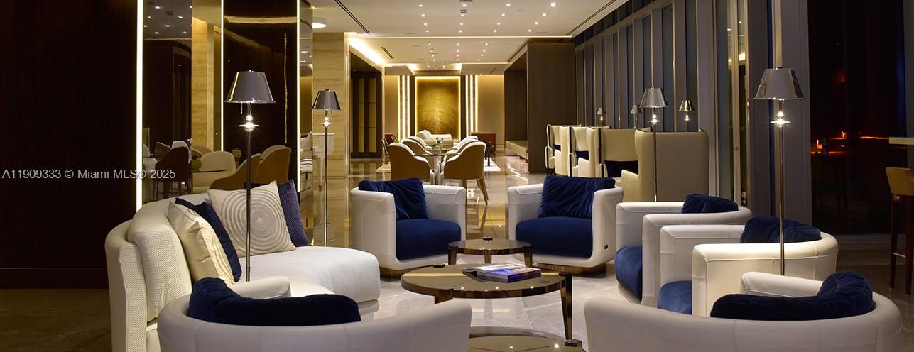 ALTOS DEL MAR NO. 5 - Residential