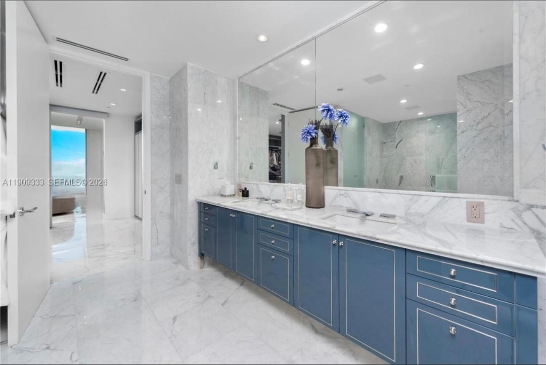 ALTOS DEL MAR NO. 5 - Residential