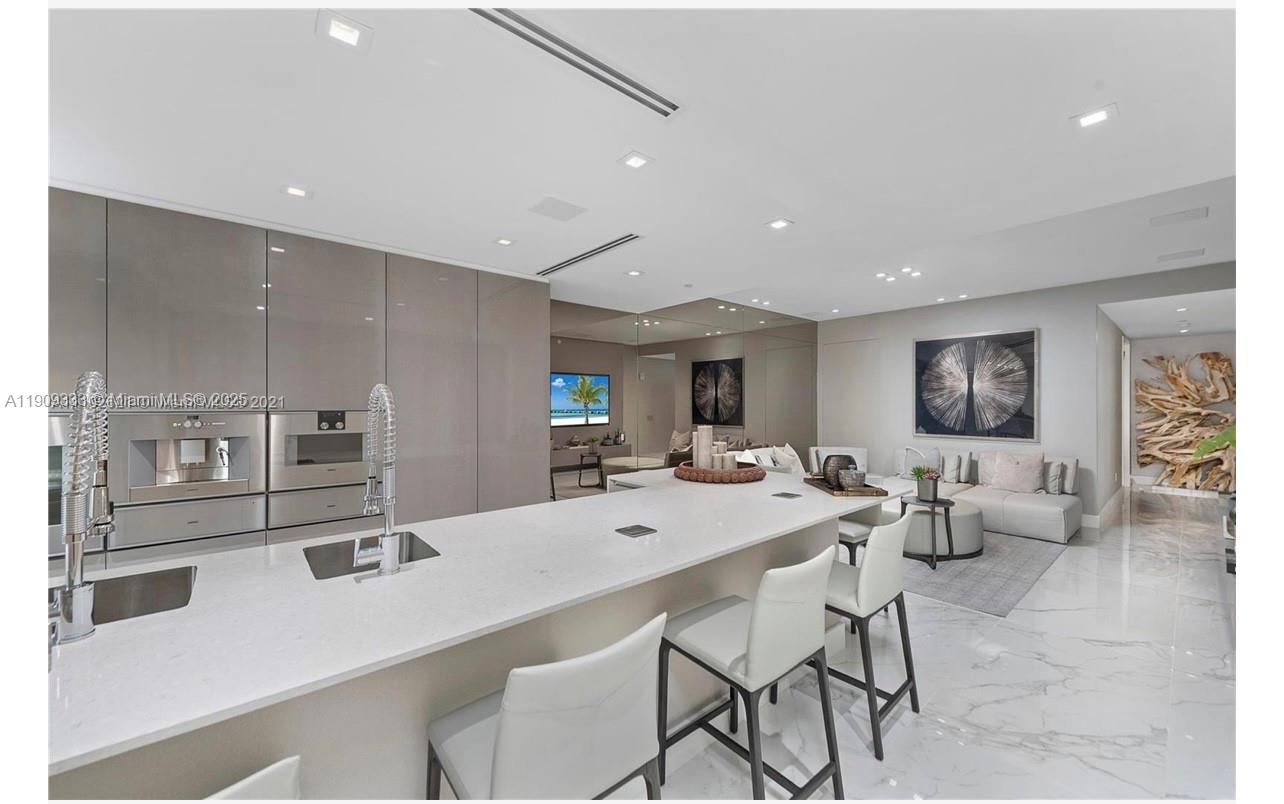 ALTOS DEL MAR NO. 5 - Residential