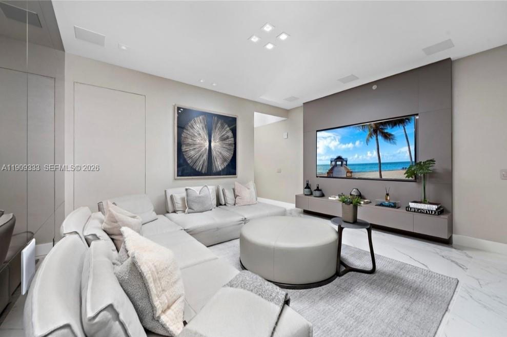 ALTOS DEL MAR NO. 5 - Residential