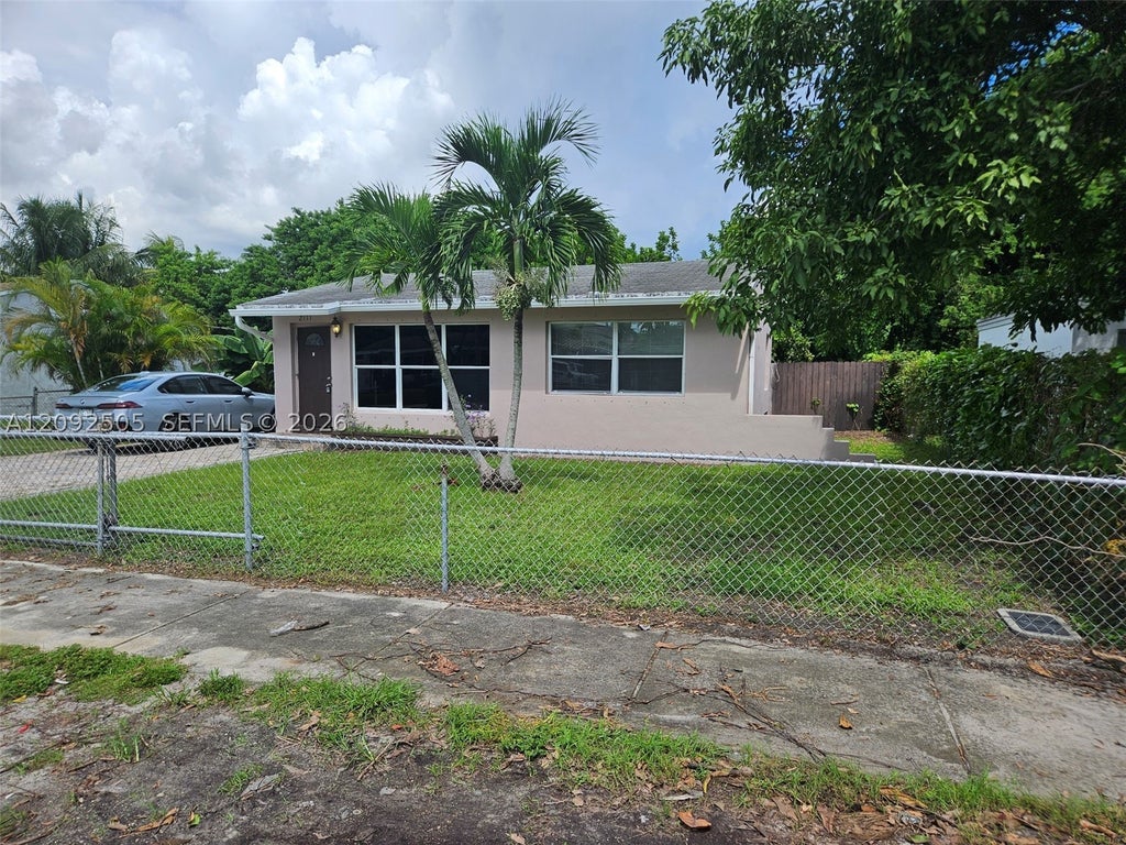 Photo of 2111 Wiley Ct #2111, Hollywood, FL 33020 (MLS # A12092505)