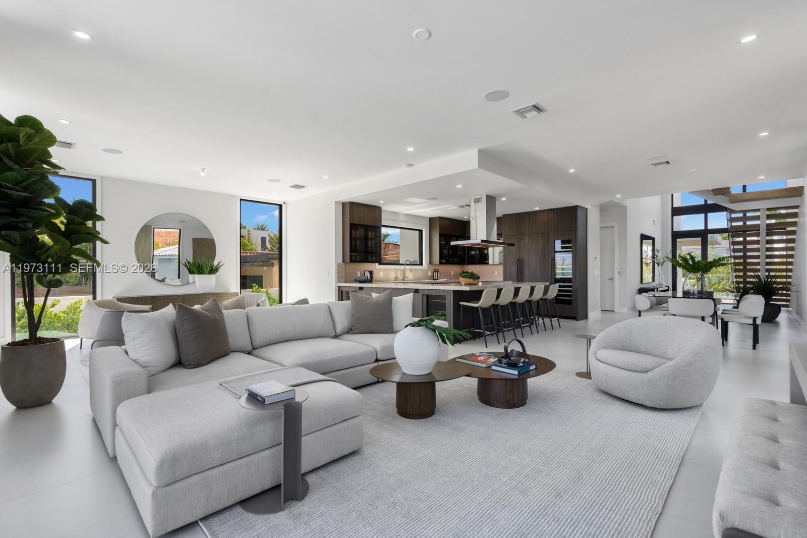 BISCAYNE BEACH-2ND ADDN - Residential