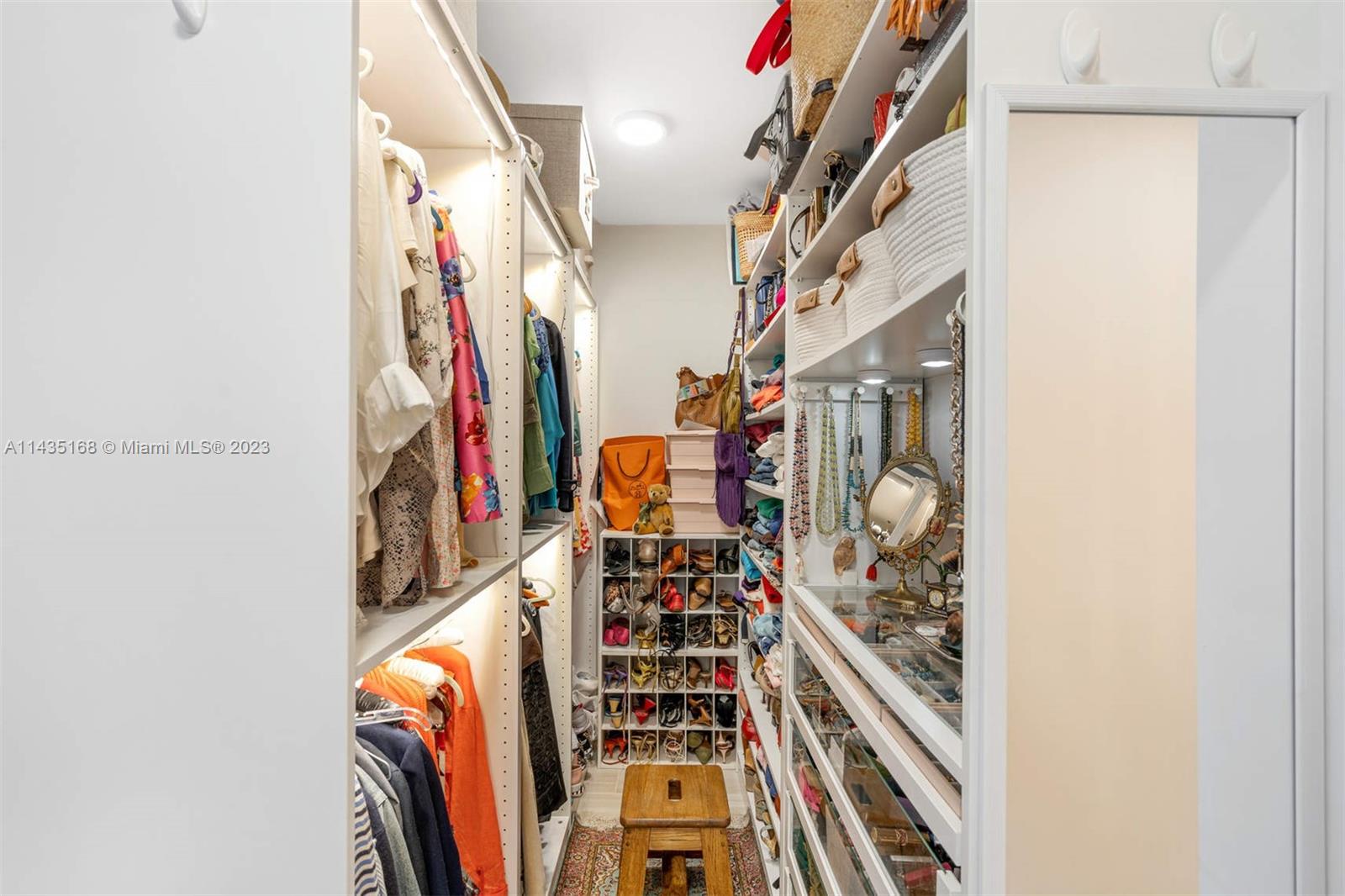 VILLA BAY VISTA CONDO - Residential