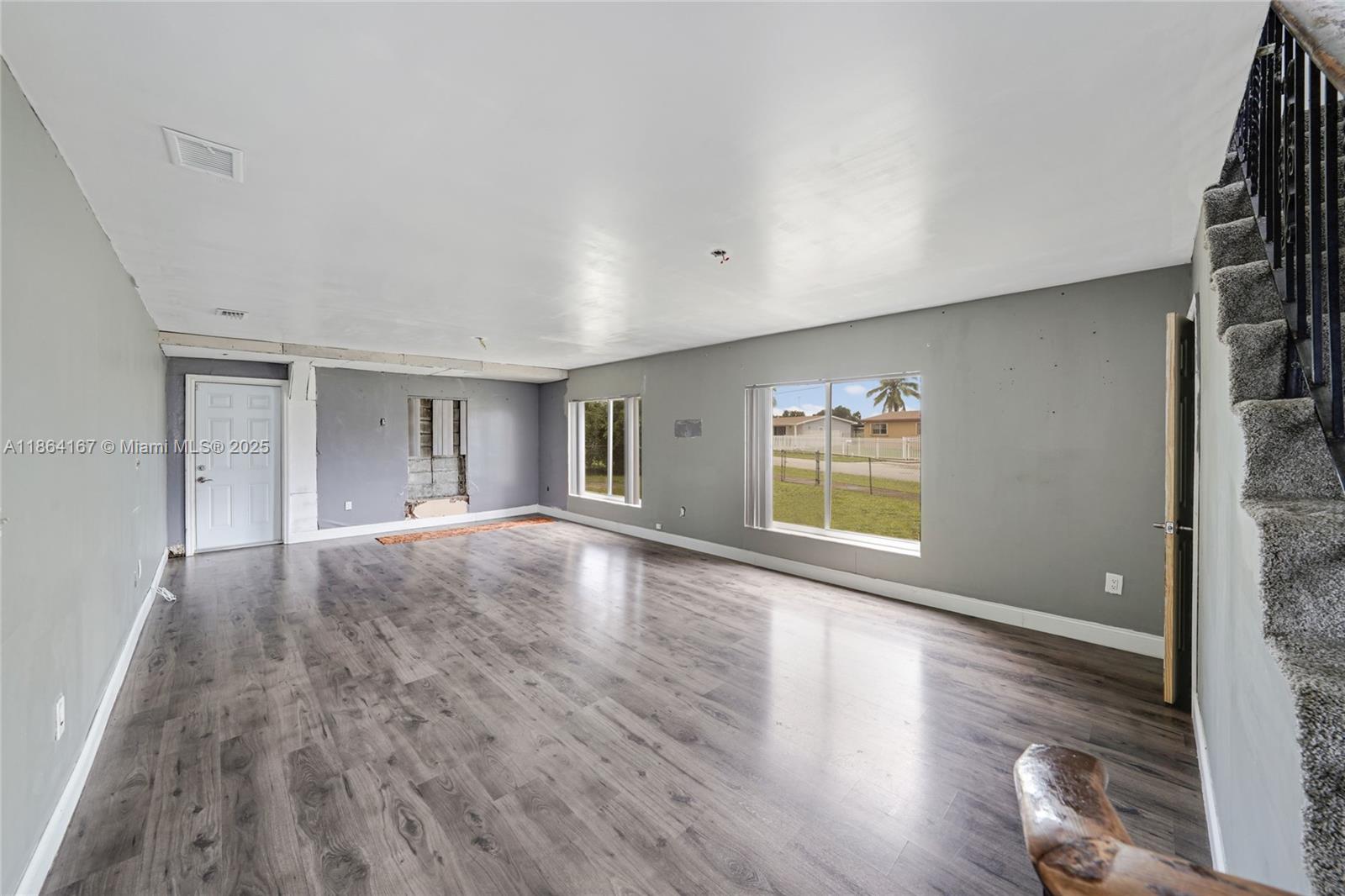 LAKE LUCERNE SEC 3 - Residential